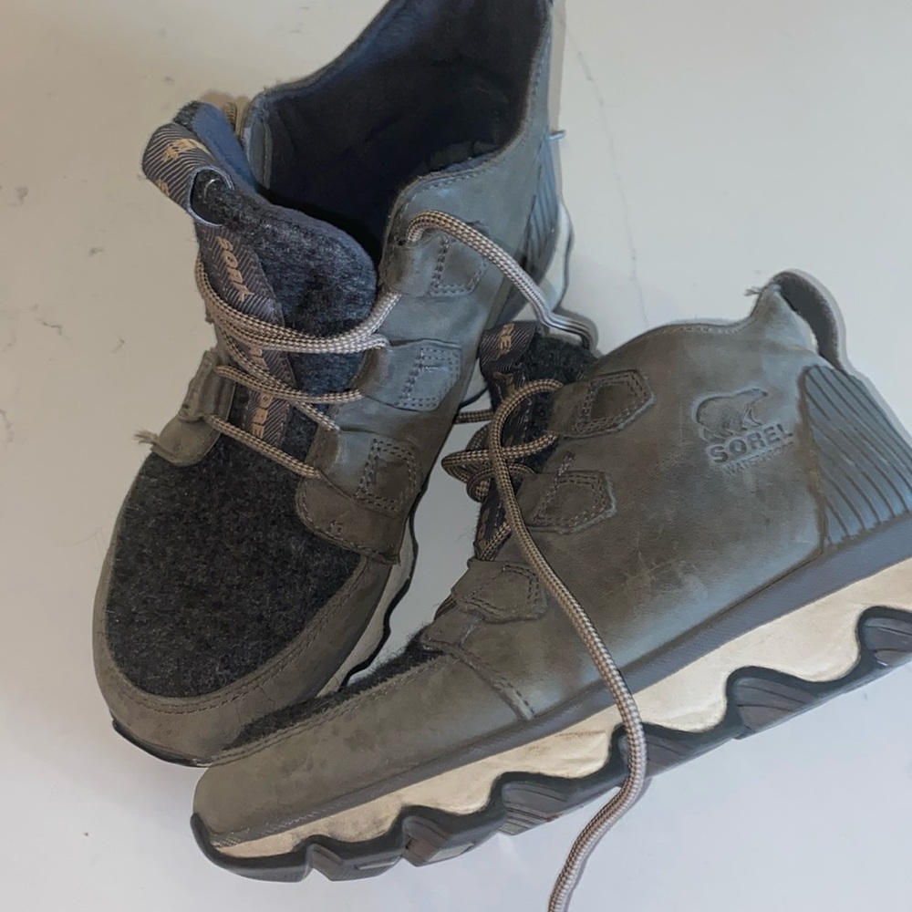 Sorel wedge shoes